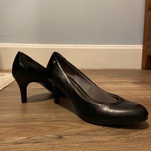 Life Stride Soft System Professional Black Heels